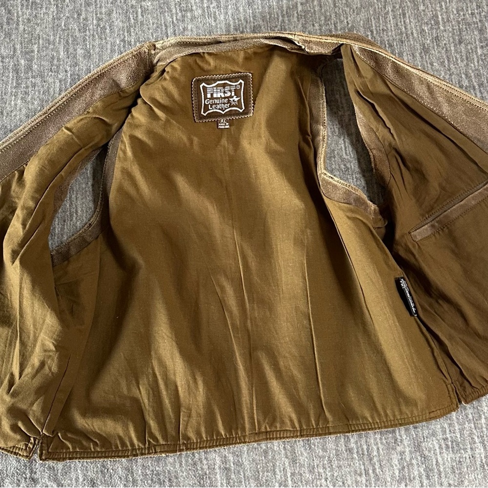 Vintage Men’s First Genuine Leather Vest - Picture 9 of 9